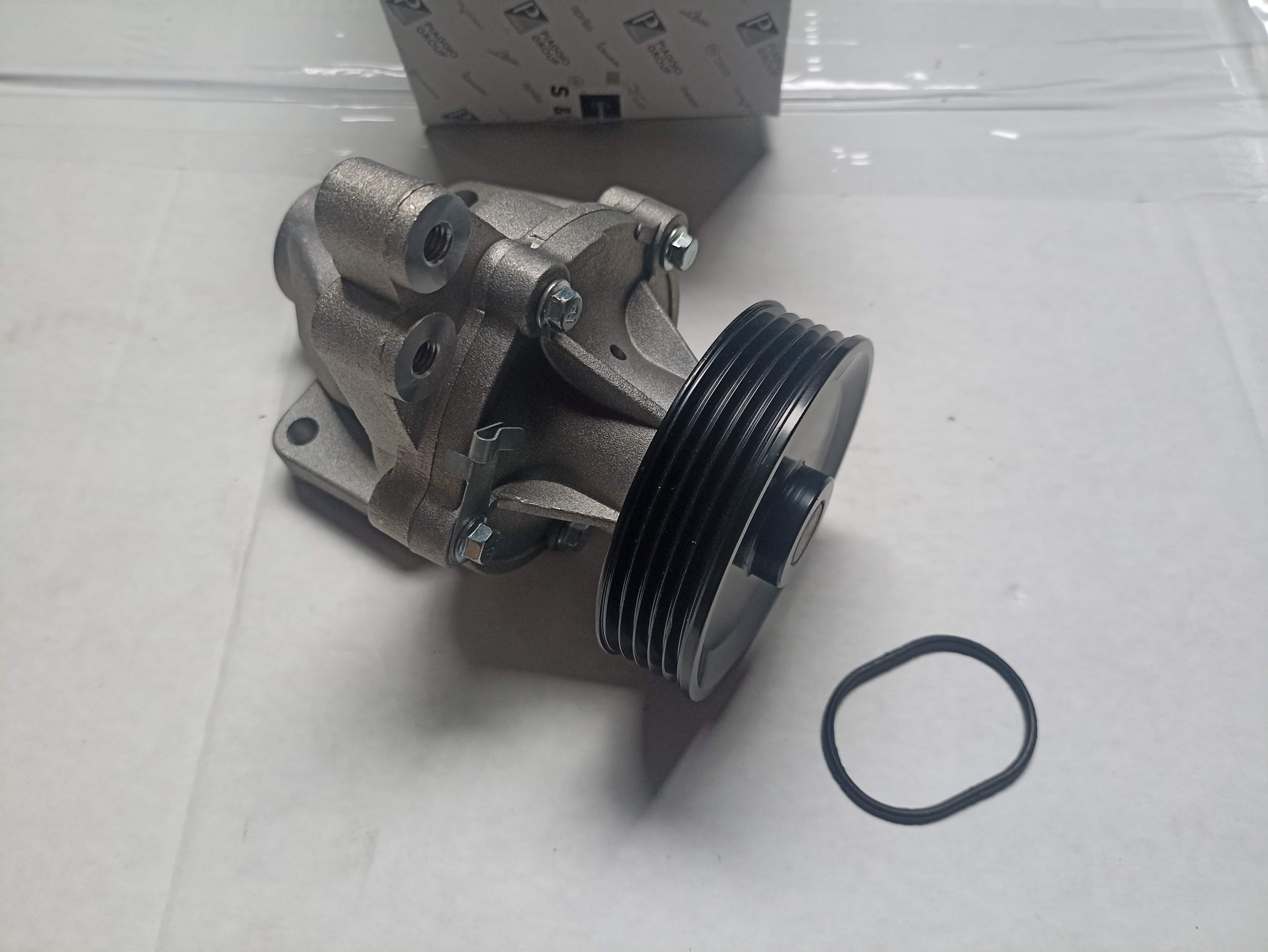 Wasserpumpe Porter Multitech 1300 ZAPS89, ZAPS90 (2010-2015) Wasserpumpe Porter Multitech 1300 ZAPS89, ZAPS90 (2010-2015)